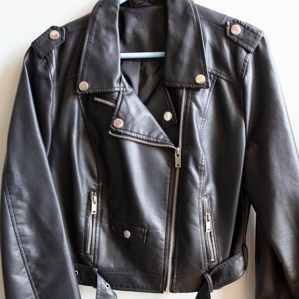 Rue 21 Faux Leather Biker Jacket Size Large